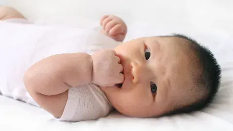 Deteksi Kesehatan Bayi Lewat Bau Poop