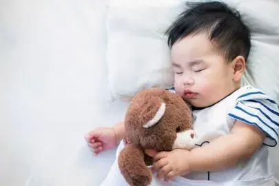 pola tidur bayi